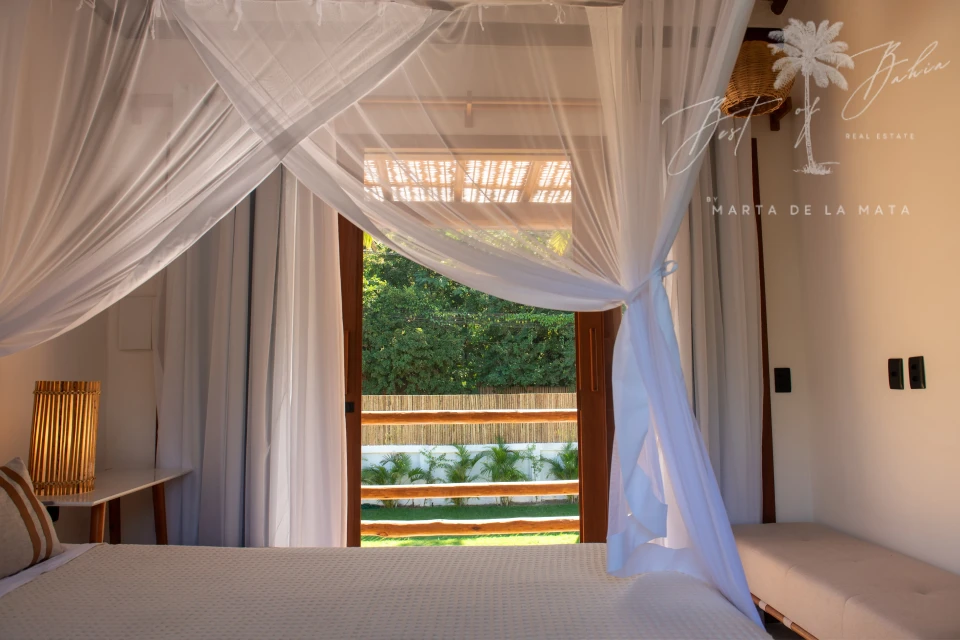 Imagens do imóveis CASA DE ALTO PADRÃO COM 5 SUITES E PISCINA A 50M DA PRAIA EM TRANCOSO | VILA VERDE