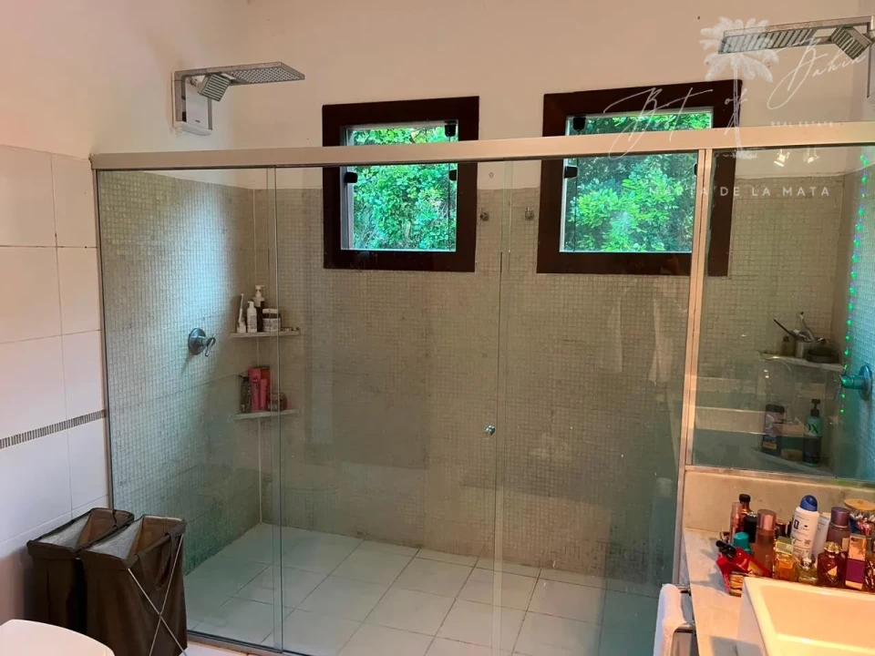 Imagens do imóveis CASA COM 4 SUITES E PISCINA NO RESIDENCIAL  CORAIS DE ARRAIAL