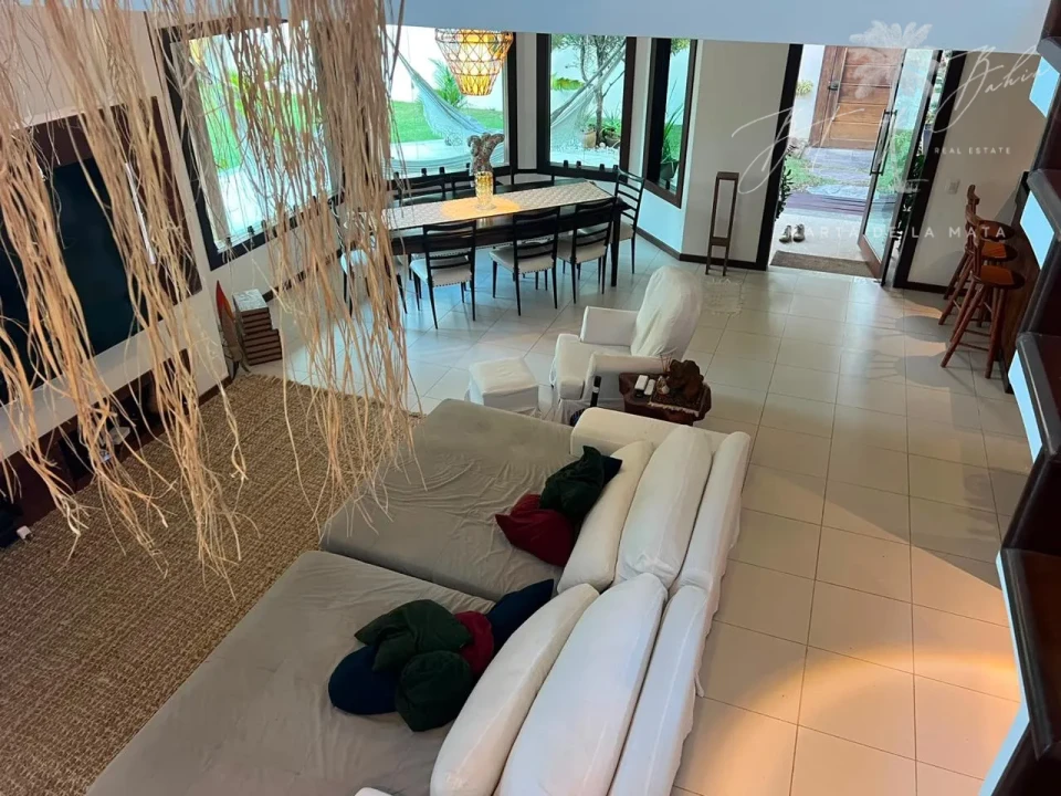 Imagens do imóveis CASA COM 4 SUITES E PISCINA NO RESIDENCIAL  CORAIS DE ARRAIAL