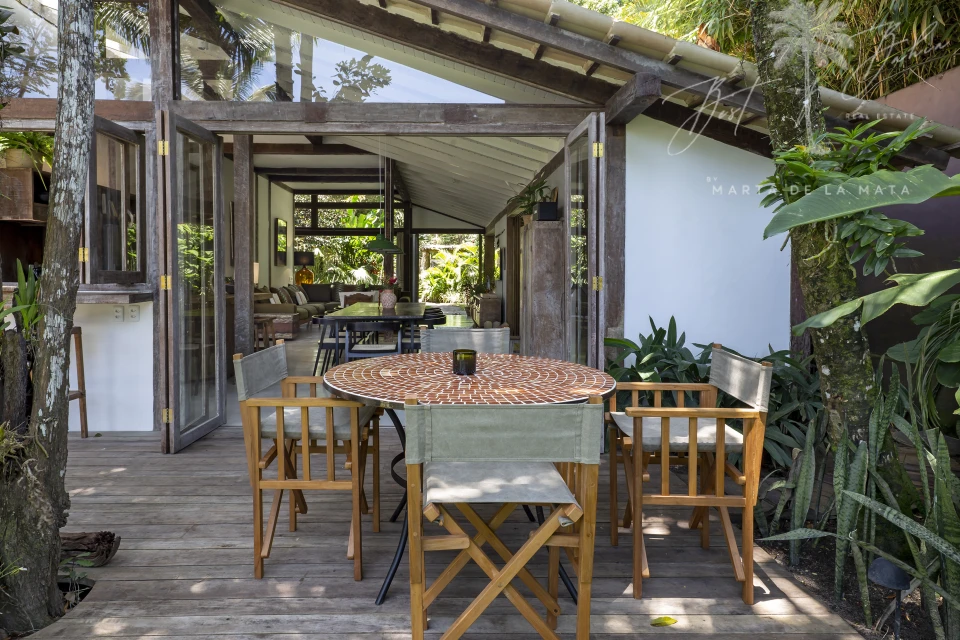 Imagens do imóveis ALUGA-SE CASA DAS PALMEIRAS – 4 SUÍTES, PISCINA E ÁREA GOURMET PRÓXIMO AO QUADRADO