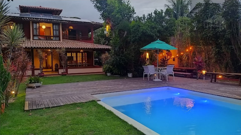 Imagens do imóveis CASA A 500 M DA PRAIA COM PISCINA E AREA GOURMET