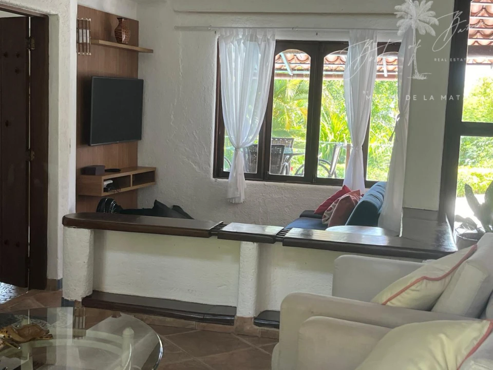 Imagens do imóveis ALUGA-SE VILLA HIBISCUS OCEAN – 5 SUÍTES, VISTA MAR E ACESSO DIRETO À PRAIA