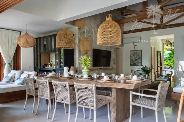 Imagens do imóveis CASA 53 NO TERRA VISTA: 4 SUÍTES E 2 SEMI NA NATUREZA, RUSTICIDADE, SOFISTICAÇÃO E LUXO.