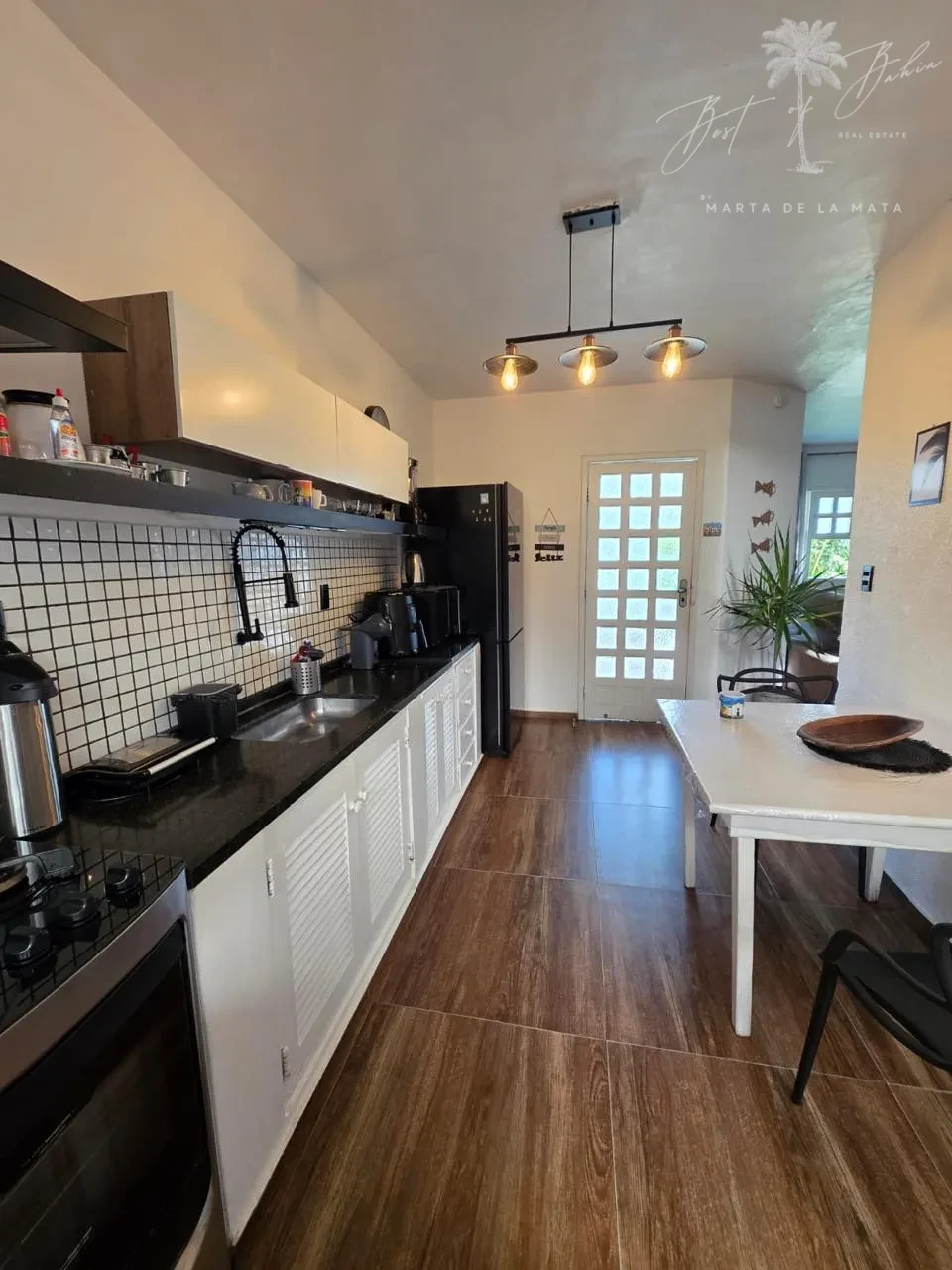 Imagens do imóveis Casa SolArMar:  À  Beira Mar  Com 2 Suítes E Piscina