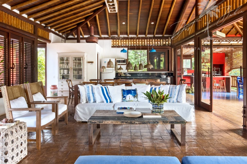 Imagens do imóveis CASA NO OUTEIRO DAS BRISAS – 4 SUÍTES, PISCINA E LOCALIZAÇÃO PRIVILEGIADA NA PRAIA DO ESPELHO