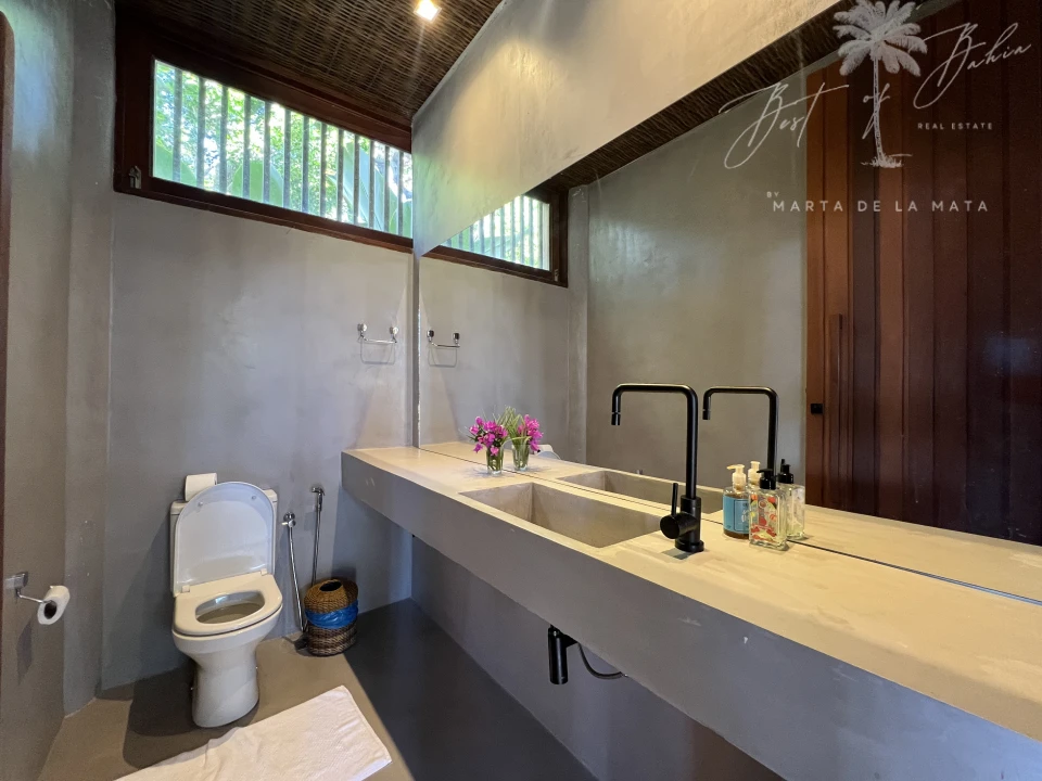 Imagens do imóveis ALUGA-SE CASA RECANTO DO MAR – 7 SUÍTES, QUADRA DE BEACH TENNIS E LAZER COMPLETO