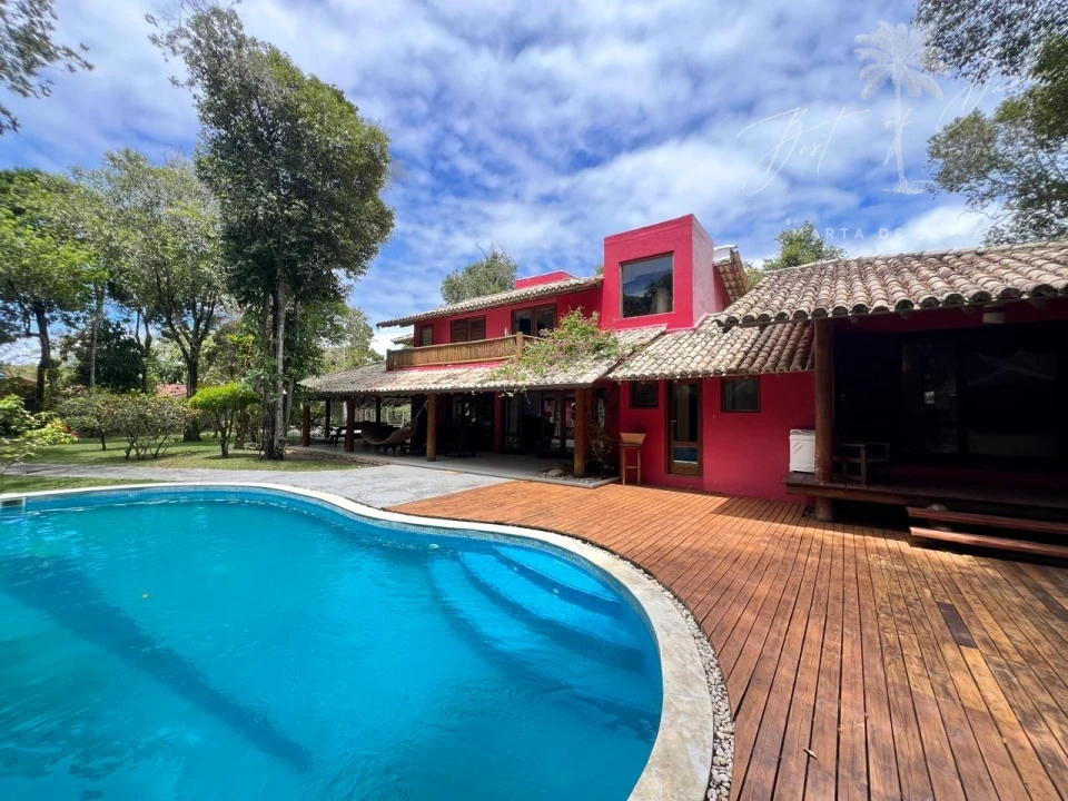 Imagens do imóveis Casa Coqueiros  com 4 suítes , piscina e academia.
