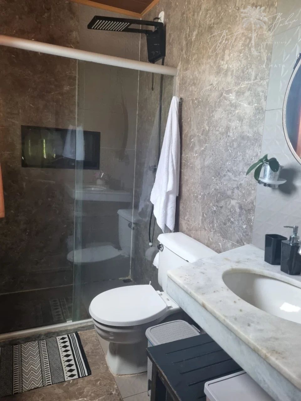 Imagens do imóveis Casa SolArMar:  À  Beira Mar  Com 2 Suítes E Piscina