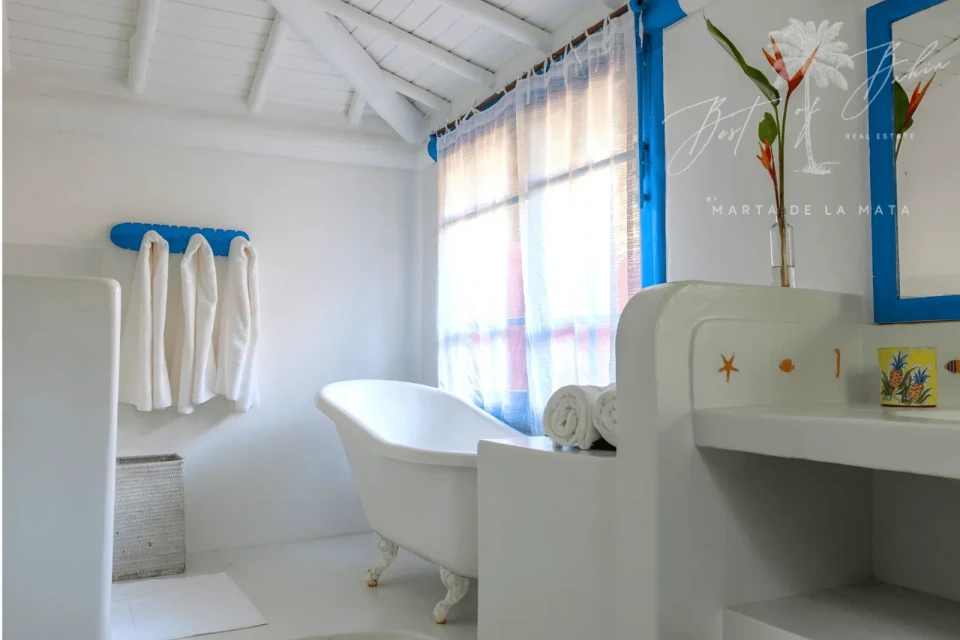 Imagens do imóveis CASA PÉ NA AREIA EM TRANCOSO COM 8 QUARTOS  PARA ATÉ 16 PESSOAS