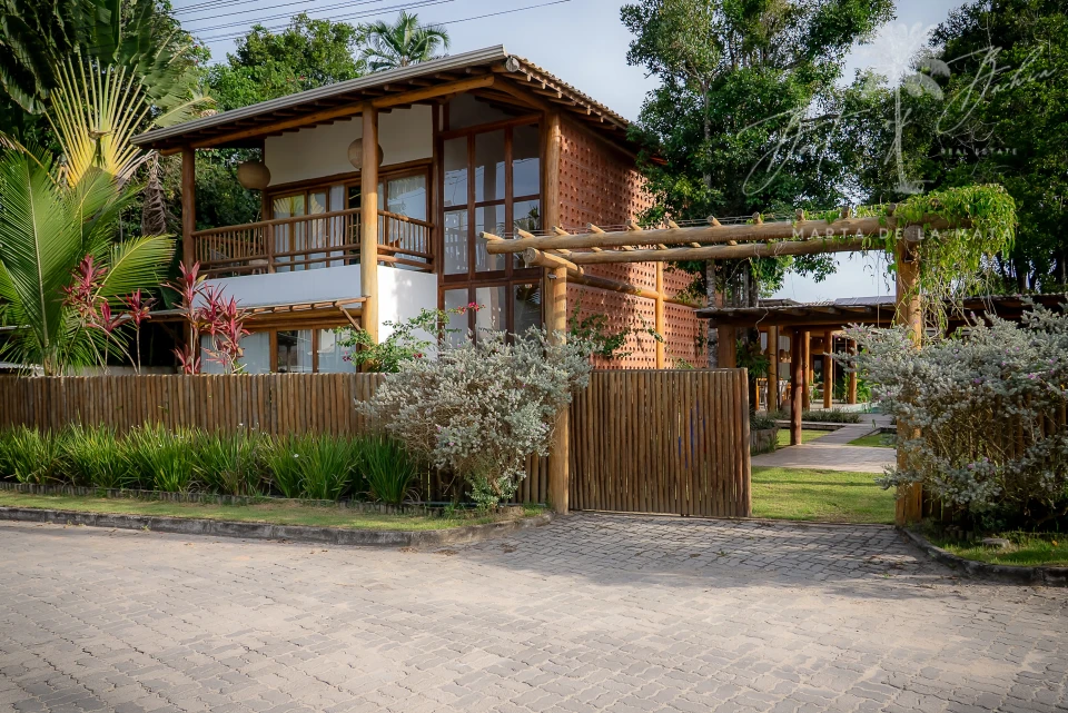 Imagens do imóveis CASA IPÊ DOURADO,  REFÚGIO  EXCLUSIVO COM 7 SUÍTES EM TRANCOSO.