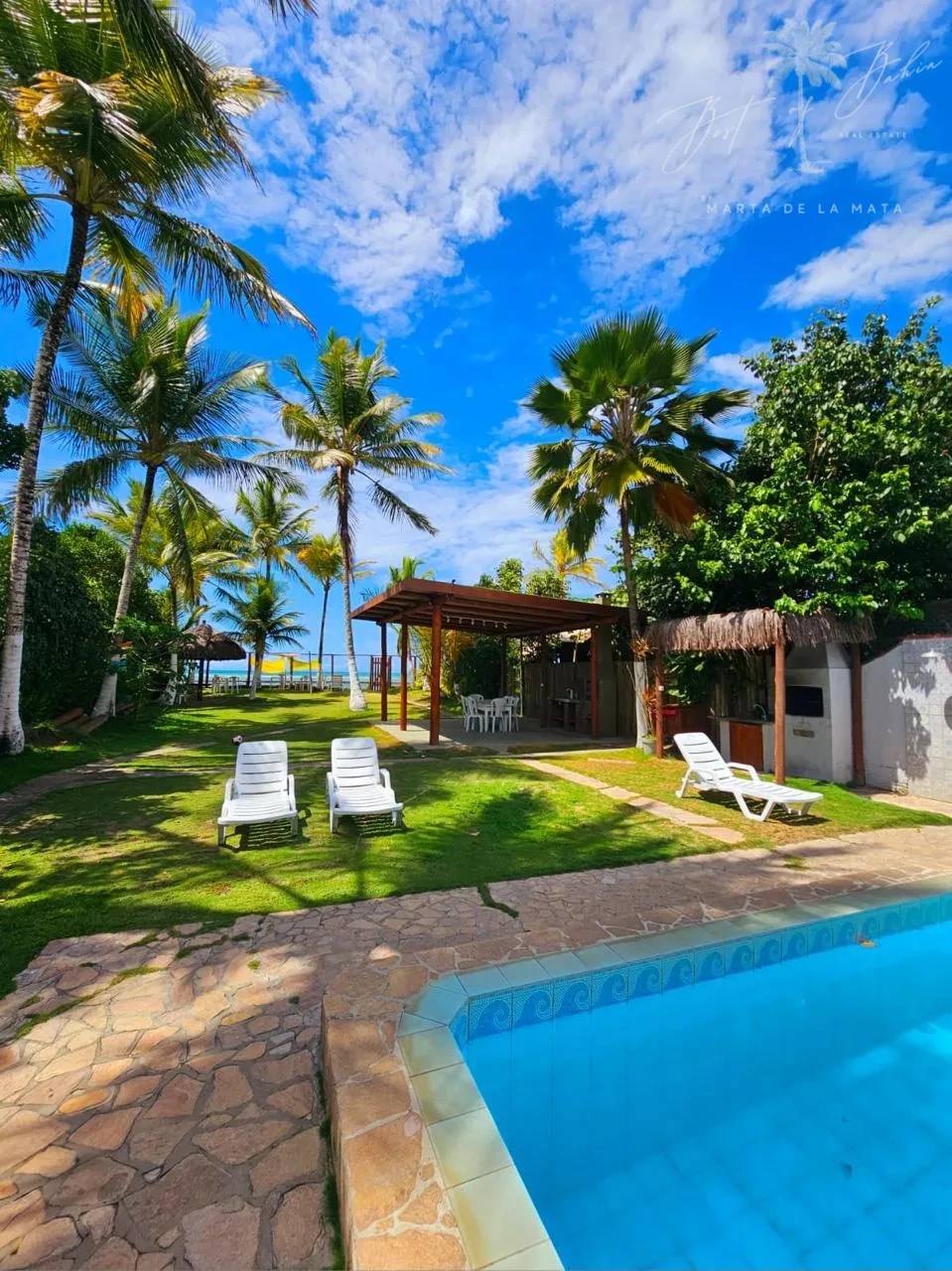 Imagens do imóveis Casa SolArMar:  À  Beira Mar  Com 2 Suítes E Piscina