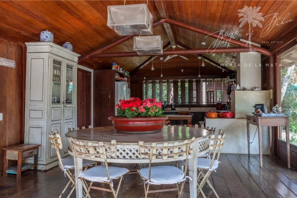 Imagens do imóveis CASA PÉ NA AREIA EM TRANCOSO COM 8 QUARTOS  PARA ATÉ 16 PESSOAS