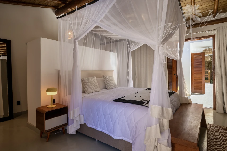 Imagens do imóveis CASA DE ALTO PADRÃO COM 5 SUITES E PISCINA A 50M DA PRAIA EM TRANCOSO | VILA VERDE