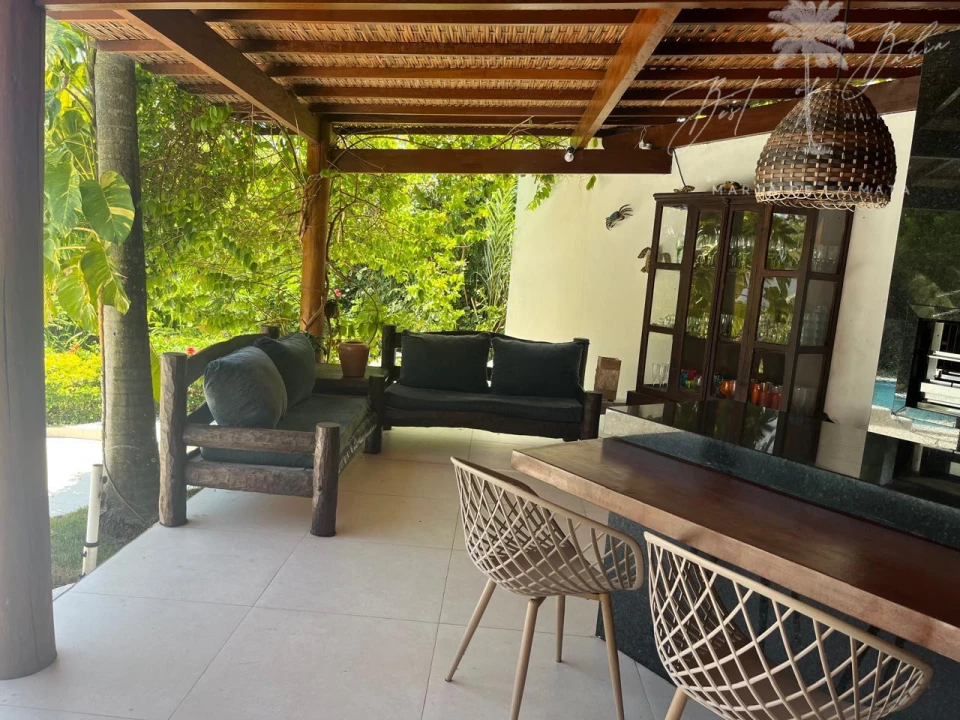 Imagens do imóveis ALUGA-SE VILLA HIBISCUS OCEAN – 5 SUÍTES, VISTA MAR E ACESSO DIRETO À PRAIA