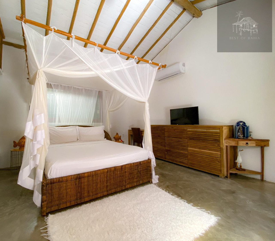 Imagens do imóveis FANTASTICA CASA COM 2 SUITES E PISCINA PERTO DO QUADRADO.
