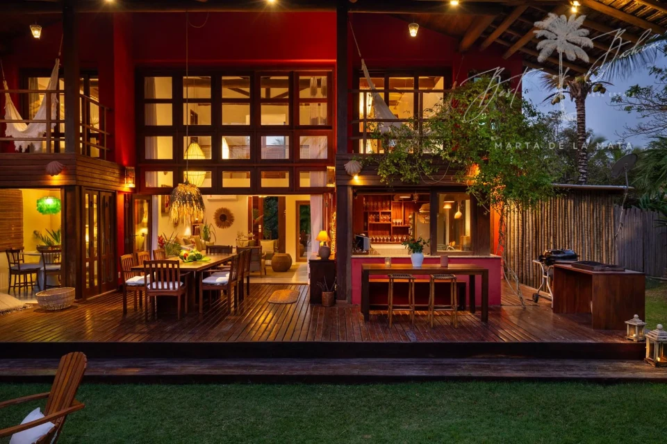 Imagens do imóveis ESPETACULAR CASA NO TERRA VISTA: 4 SUÍTES E CAMPO DE GOLFE