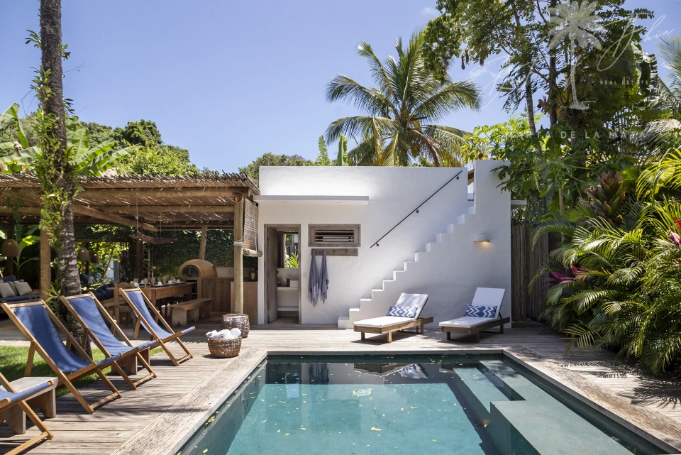 Imagens do imóveis ALUGA-SE CASA DAS PALMEIRAS – 4 SUÍTES, PISCINA E ÁREA GOURMET PRÓXIMO AO QUADRADO