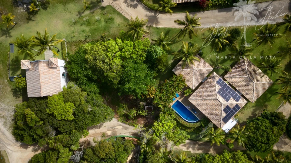 Imagens do imóveis CASA NO OUTEIRO DAS BRISAS – 4 SUÍTES, PISCINA E LOCALIZAÇÃO PRIVILEGIADA NA PRAIA DO ESPELHO
