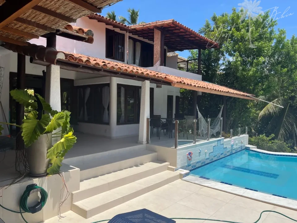 Imagens do imóveis ALUGA-SE VILLA HIBISCUS OCEAN – 5 SUÍTES, VISTA MAR E ACESSO DIRETO À PRAIA