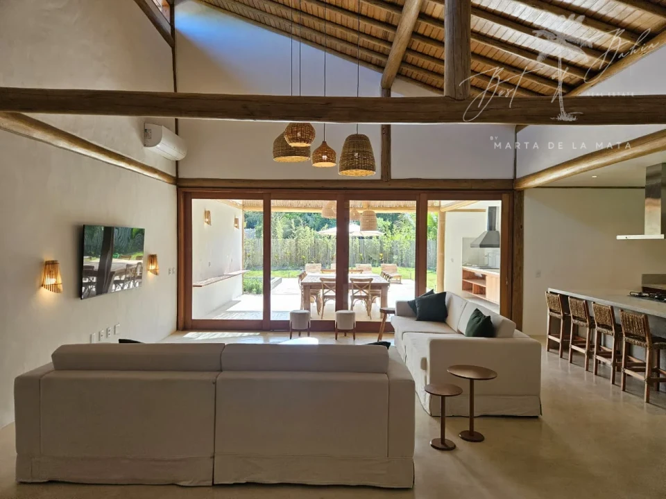 Imagens do imóveis Casa de Temporada na Praia do Espelho, Outeiro das Brisas | 5 Suítes