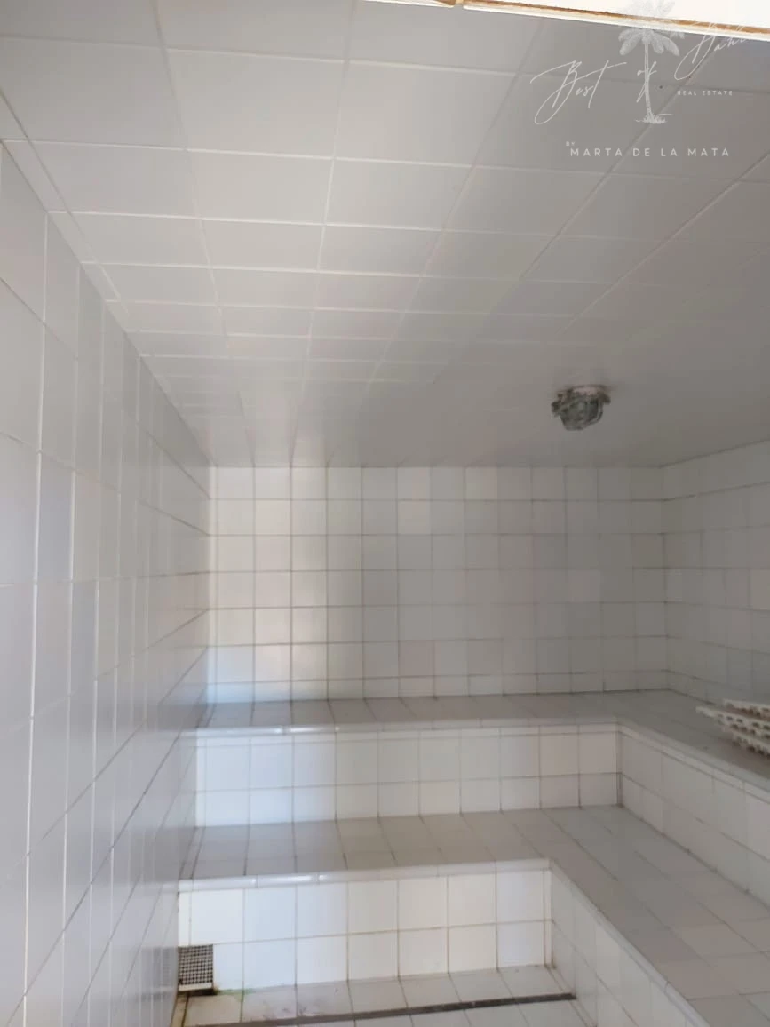 Imagens do imóveis CASA DE 7 SUITES EM CONDOMINO PE NA AREIA