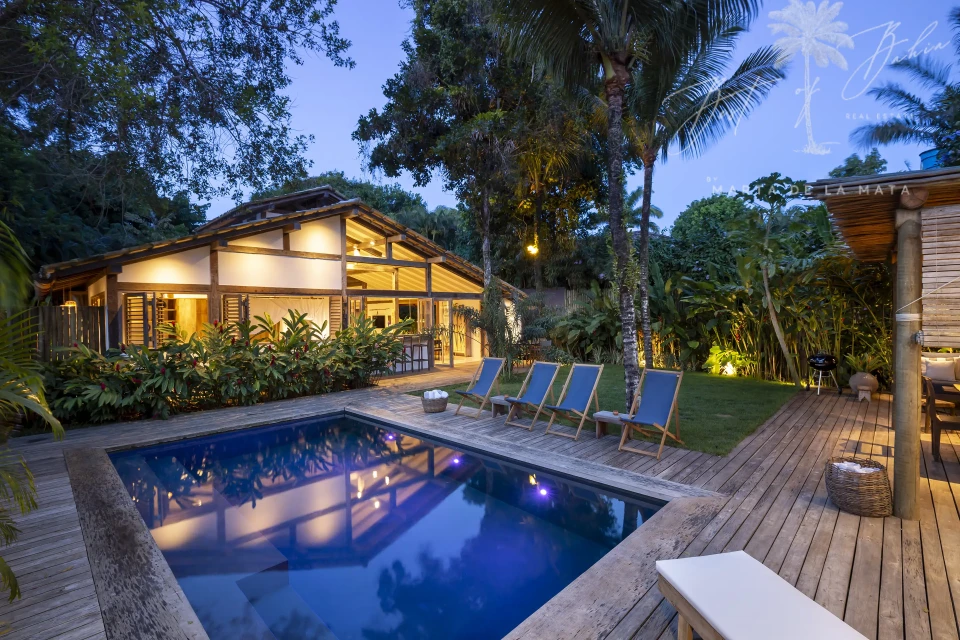 Imagens do imóveis ALUGA-SE CASA DAS PALMEIRAS – 4 SUÍTES, PISCINA E ÁREA GOURMET PRÓXIMO AO QUADRADO