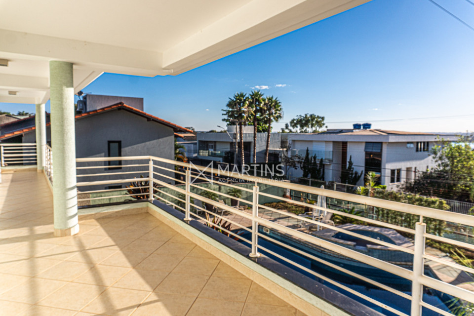 Imagens do imóveis Casa de 590m² à venda na SHIS QI 28 Lago Sul – 5 suítes, 4 vagas, vista para o Lago
