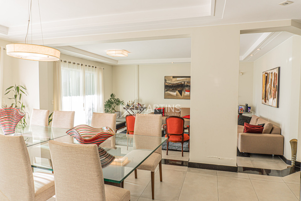 Imagens do imóveis Casa de 590m² à venda na SHIS QI 28 Lago Sul – 5 suítes, 4 vagas, vista para o Lago