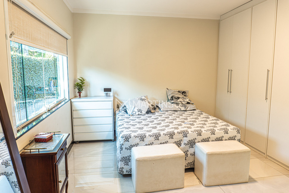 Imagens do imóveis Casa de 590m² à venda na SHIS QI 28 Lago Sul – 5 suítes, 4 vagas, vista para o Lago