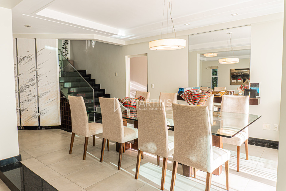 Imagens do imóveis Casa de 590m² à venda na SHIS QI 28 Lago Sul – 5 suítes, 4 vagas, vista para o Lago