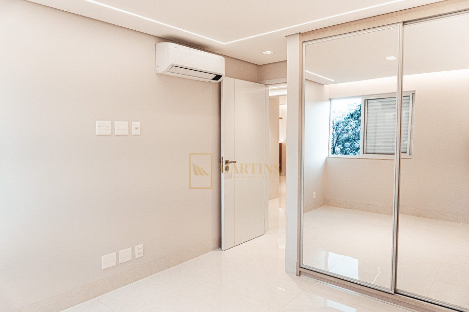 Imagens do imóveis SHCGN 714 APARTAMENTO 3 QUARTOS 1 SUÍTE REFORMADO ASA NORTE DESOCUPADO