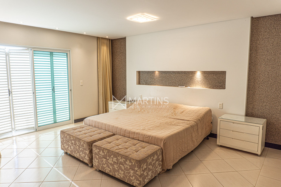 Imagens do imóveis Casa de 590m² à venda na SHIS QI 28 Lago Sul – 5 suítes, 4 vagas, vista para o Lago