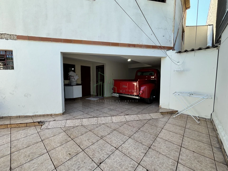 Imagens do imóveis Sobrado comercial de esquina, próximo a Cativa