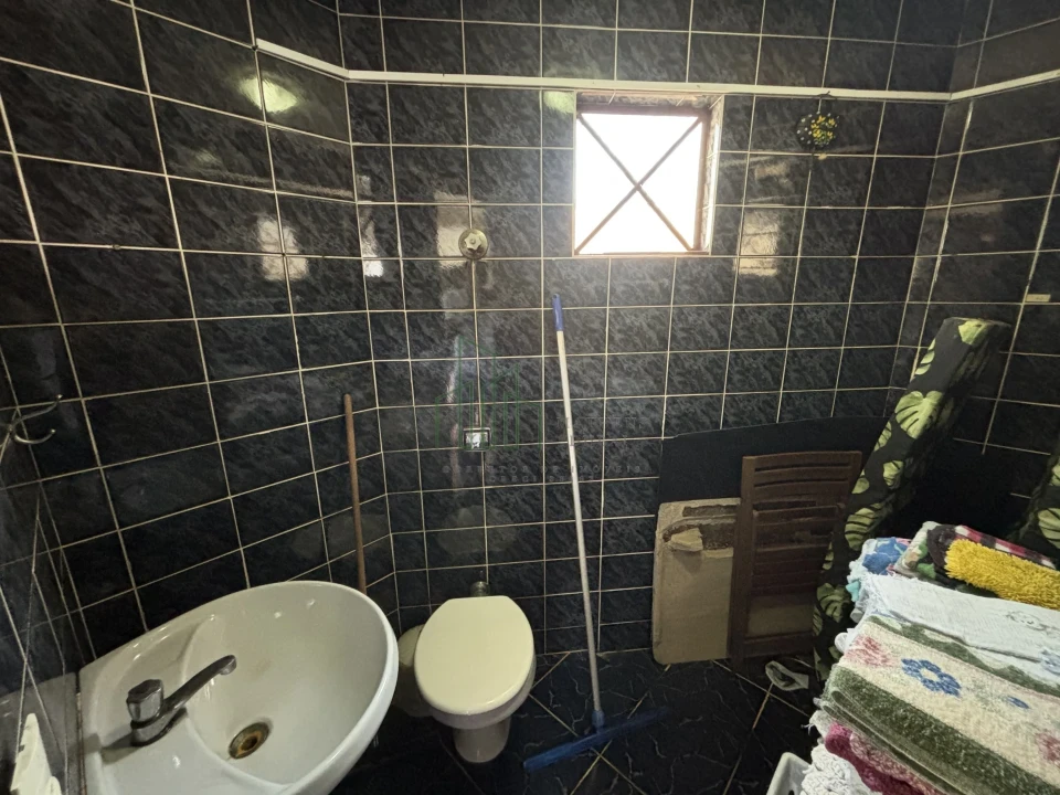 Imagens do imóveis Sobrado comercial de esquina, próximo a Cativa