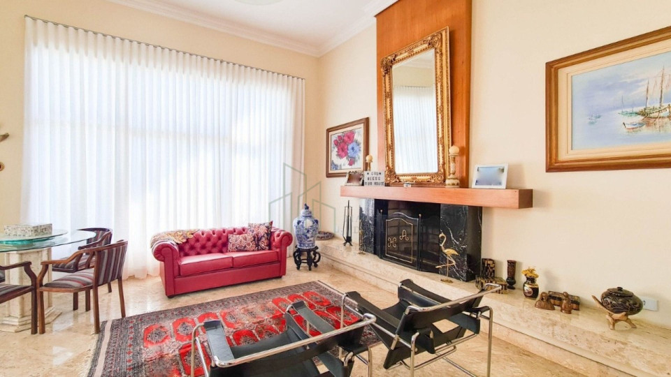 Casa para Venda com 4 quartos e 496.83 m² - Jd. Presidente