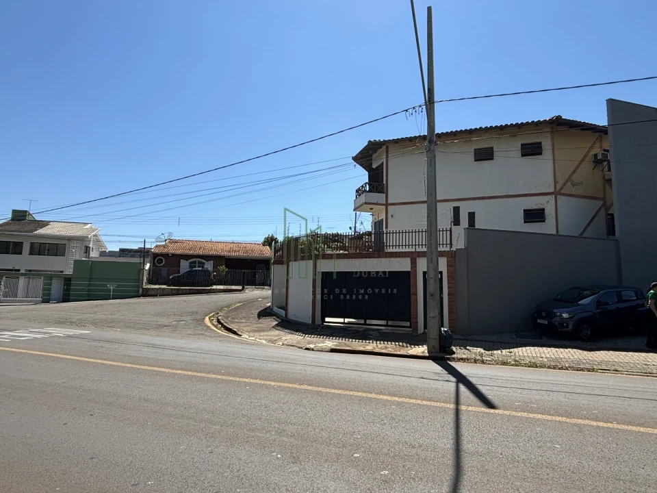Imagens do imóveis Sobrado comercial de esquina, próximo a Cativa