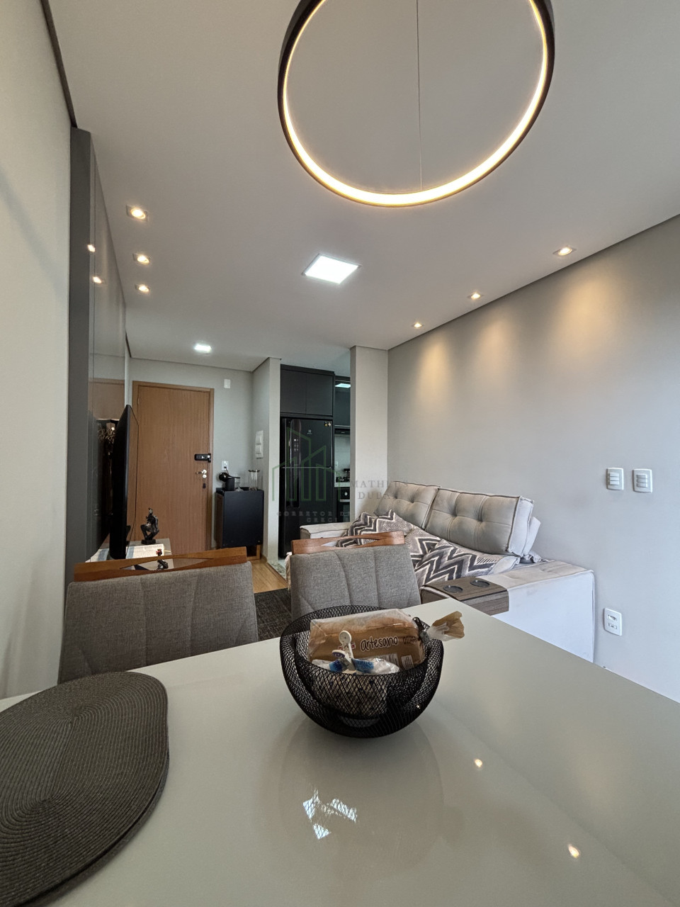 Apartamento próximo a UEL - 2 quartos