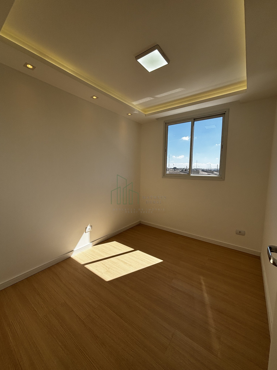 Imagens do imóveis Apartamento, zona oeste de Londrina, com suíte