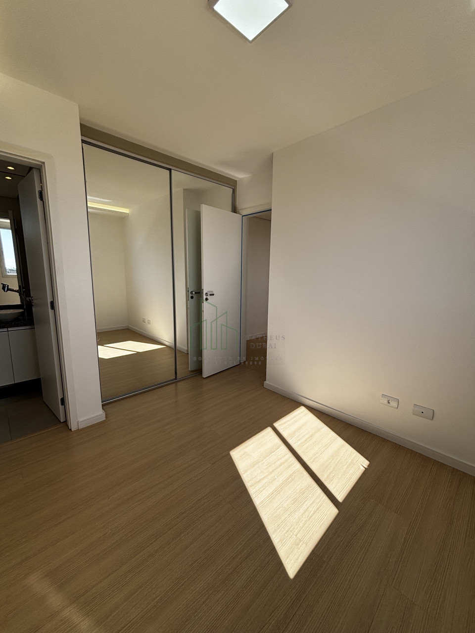 Imagens do imóveis Apartamento, zona oeste de Londrina, com suíte