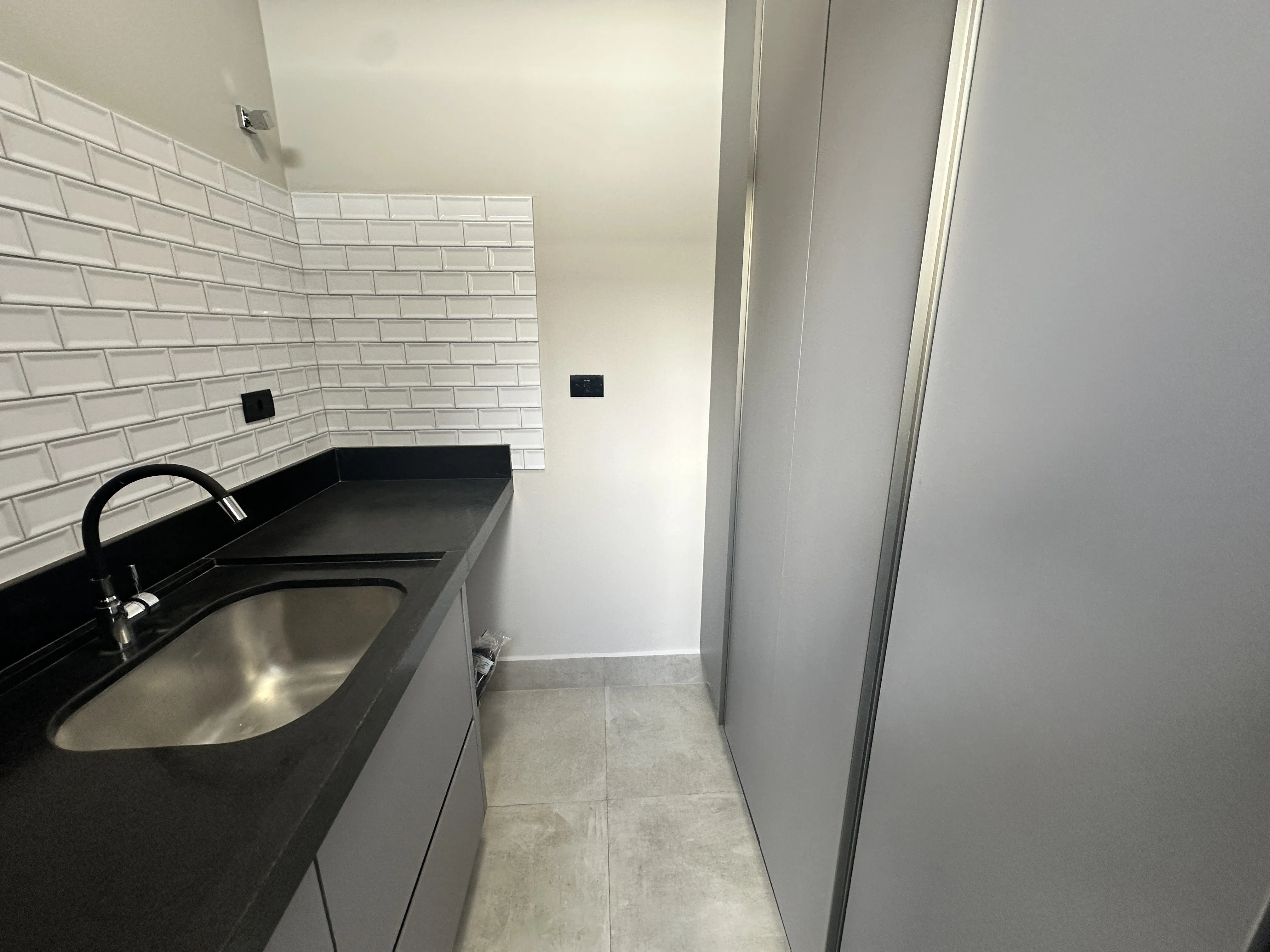 Casa à Venda Jardim Fregadoli | 3 Quartos, 1 Suíte e Excelente Localização