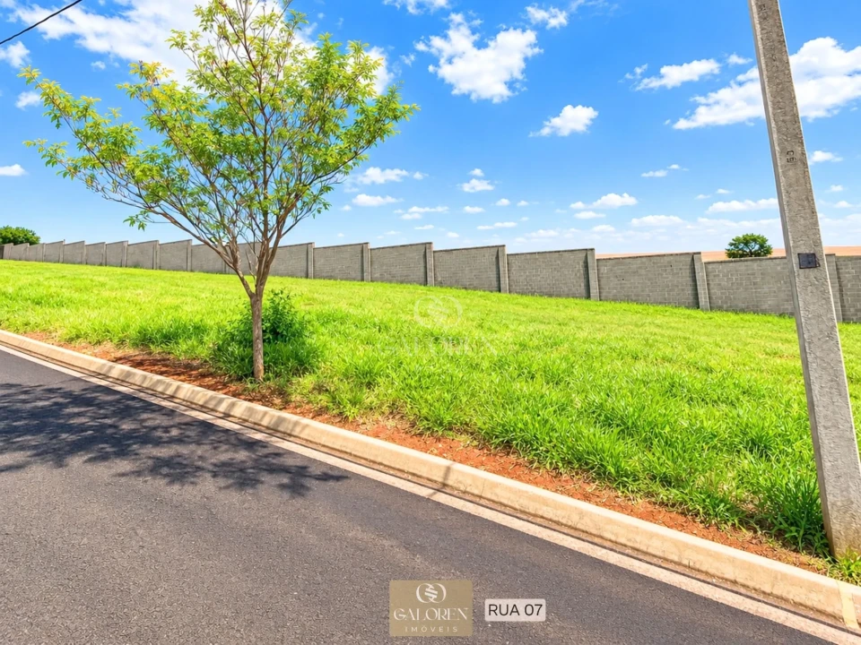 Imagens do imóveis Terreno de 300m² - Condomino Golden Forest - Floresta