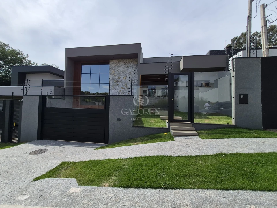 Imagens do imóveis Casa de Alto Padrão com 3 Suítes, Piscina Aquecida e Área Gourmet à Venda em Maringá – PR