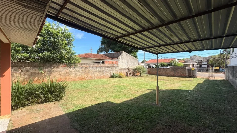 Imagens do imóveis Terreno à Venda no Parque Das Laranjeiras Maringá