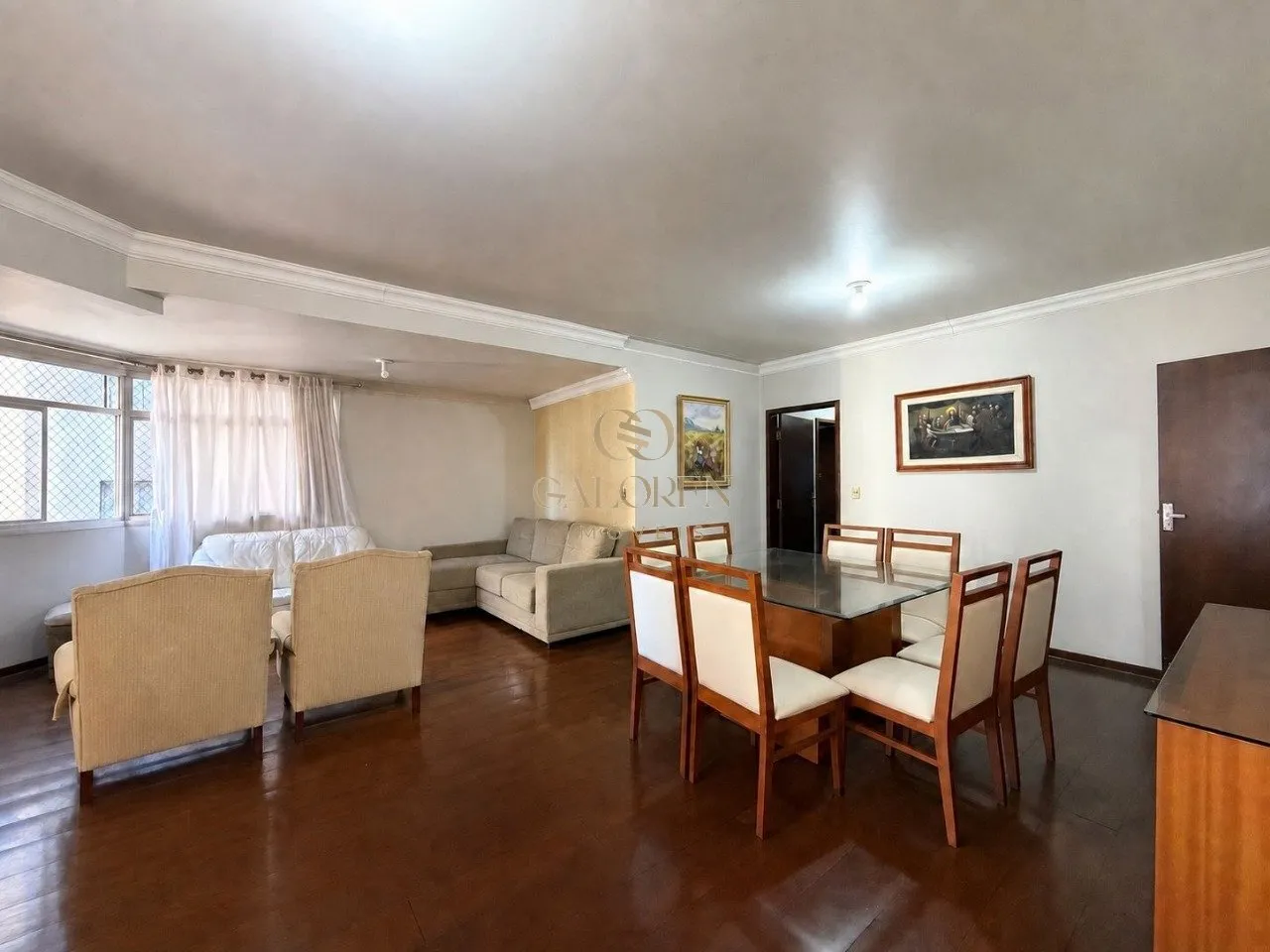 Apartamento à venda no Centro de Maringá