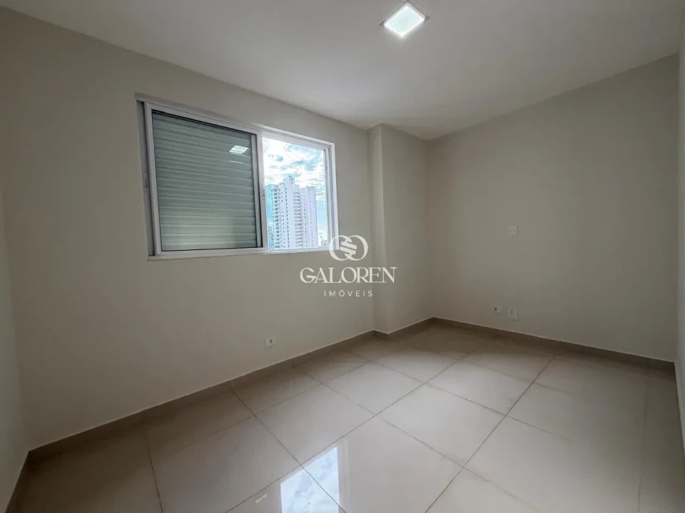 Imagens do imóveis Apartamento  à venda com 03 dormitórios e 02 vagas -Zona 01 Maringá PR