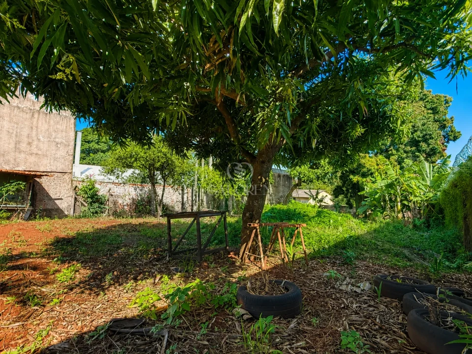 Imagens do imóveis Terreno de  2.115m² em Localização Privilegiada - Proximo ao Jardim Cidade Monções