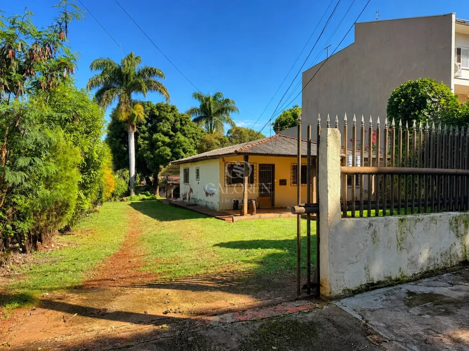 Imagens do imóveis Terreno de  2.115m² em Localização Privilegiada - Proximo ao Jardim Cidade Monções