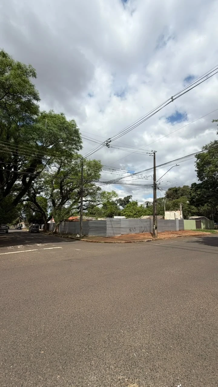 Imagens do imóveis Terreno Comercial na Av. Sophia Rasgulaeff