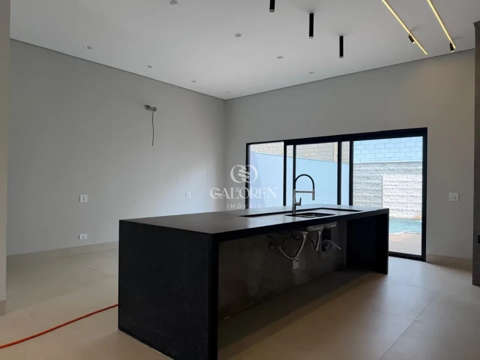 Imagens do imóveis Casa nova de Alto Padrão no GreenPark com 3 Suítes e Piscina privativa