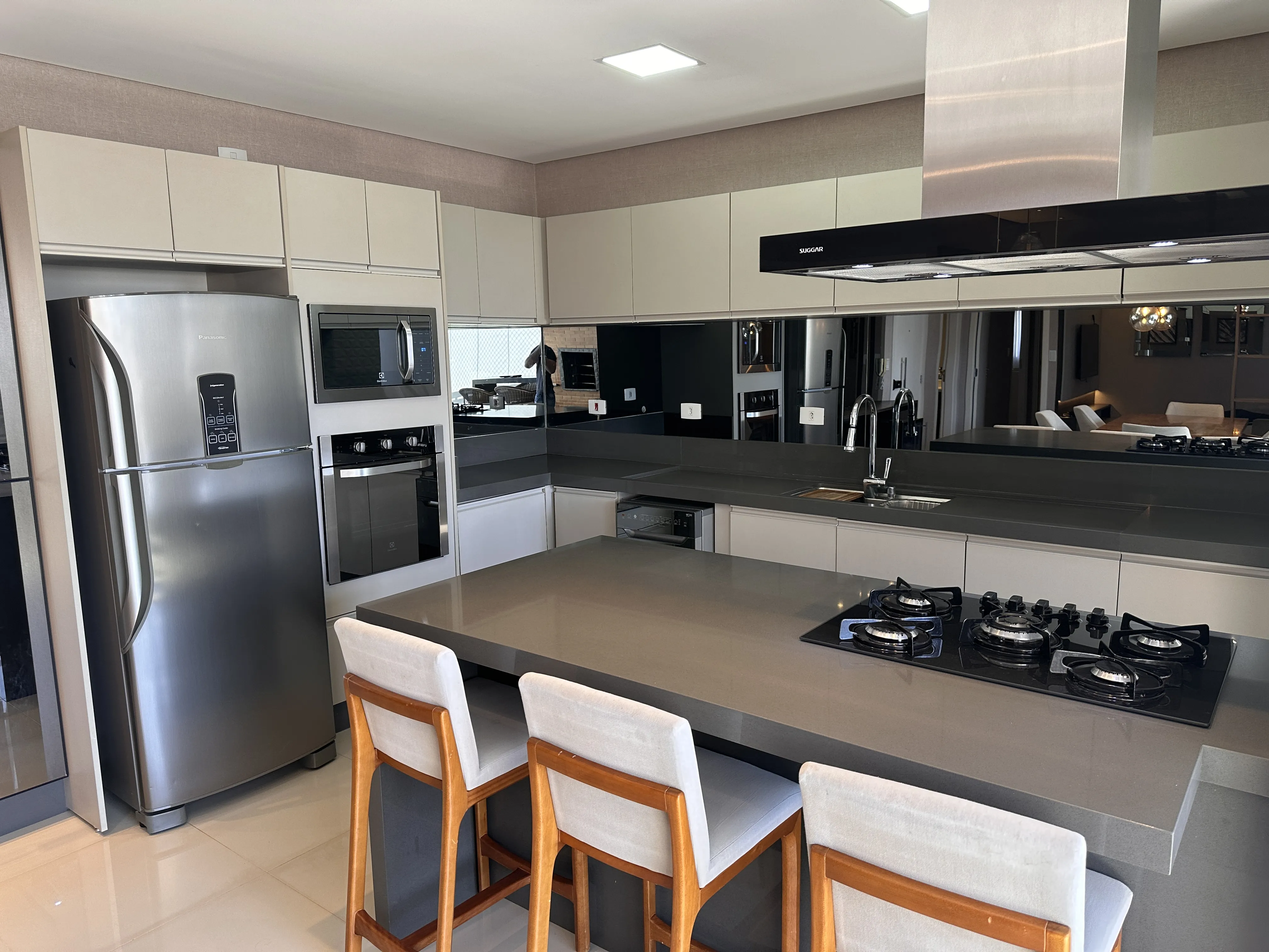 Apartamento 3 quartos, area de lazer completa zona 03, MARINGA - PR